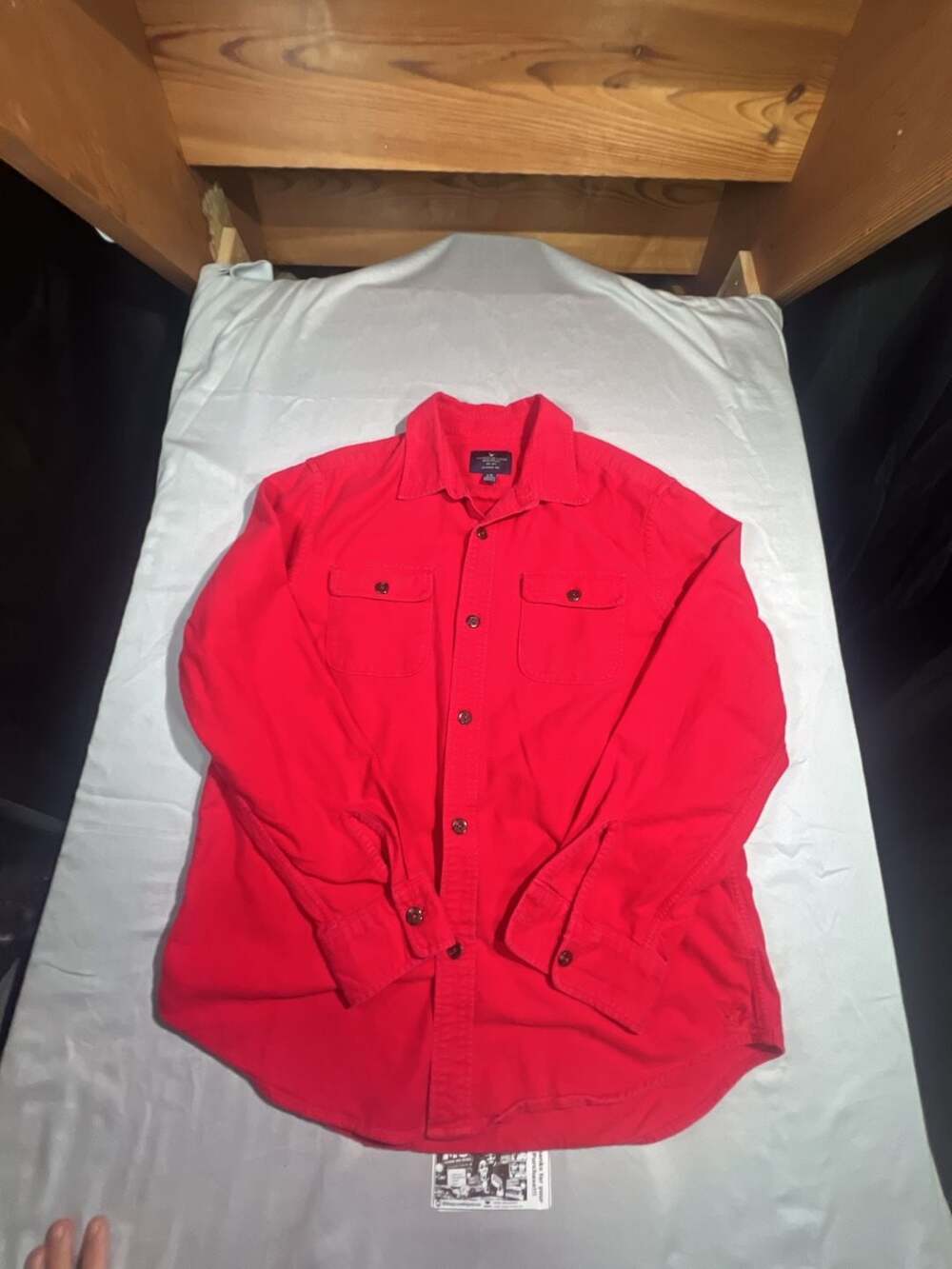 American Eagle Outfitters Classic Fit Long Sleeve Button Up Shirt
